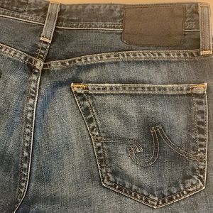 AG The Graduate Blue Jeans w tailored leg